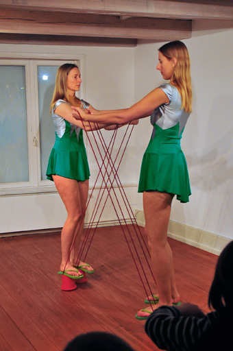 TBL - performance: Devious Step, kunstraum, 2009